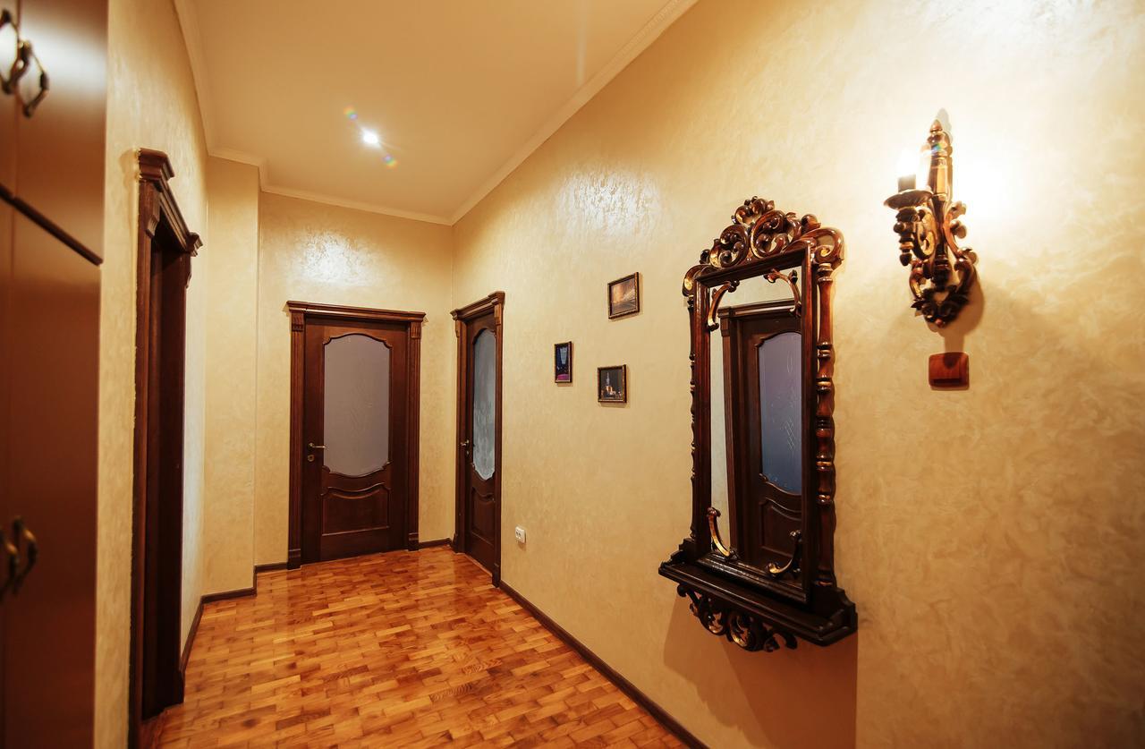 Centreville Apartments Ιβανό-Φρανκίβσκ Εξωτερικό φωτογραφία